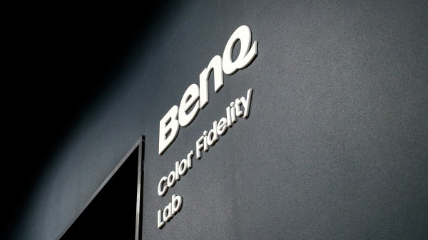 01 BenQ Color Fidelity Lab_4K.jpg